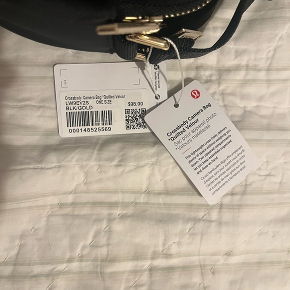 lululemon athletica Black Quilted Crossbody Bag - Picture 3 of 6